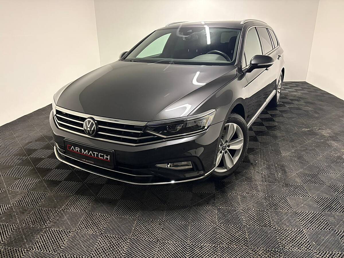 VW Passat Variant Elegance 2,0 TDI DSG